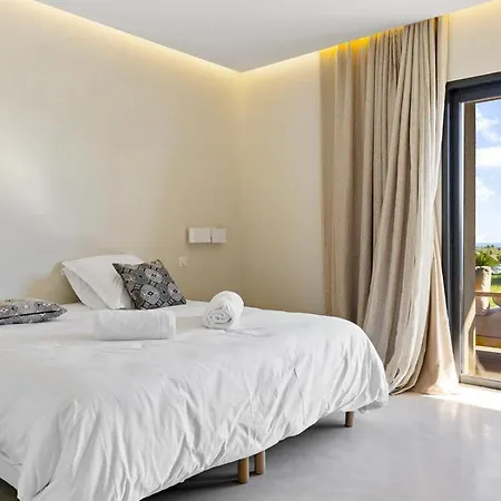 Overlooking Bay Incredible - What'app - 0034-656-619-782 - For Reservations! Порто-Веккьо