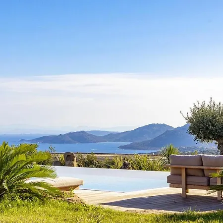Вилла Overlooking Bay Incredible - What'app - 0034-656-619-782 - For Reservations!